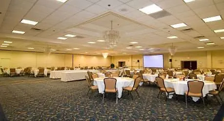 Hotel Wyndham Garden Conference Center - Urbana