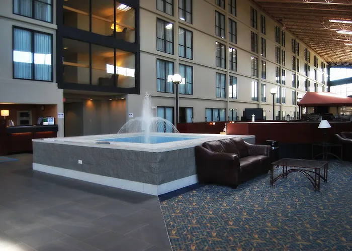 Wyndham Garden Conference Center - Urbana Hotel 3*