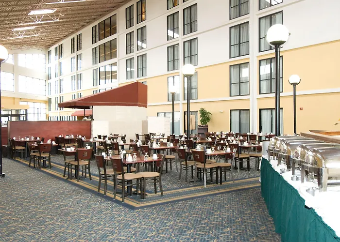 Wyndham Garden Conference Center - Urbana Hotel Champaign