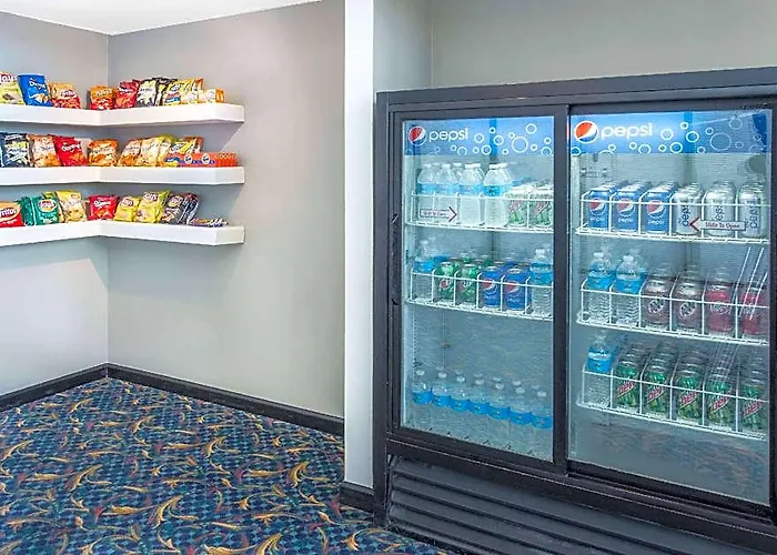 Wyndham Garden Conference Center - Urbana Champaign