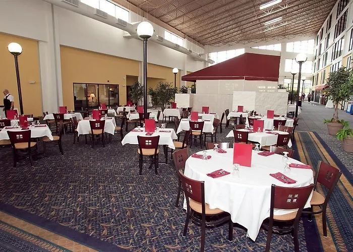 Wyndham Garden Conference Center - Urbana Hotel Champaign
