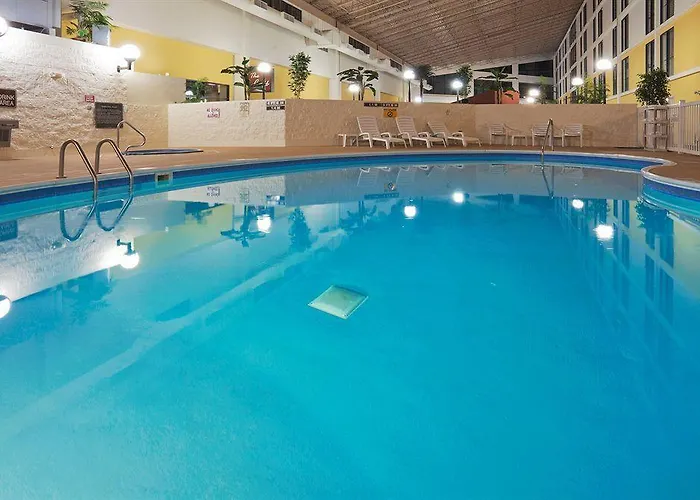 Wyndham Garden Conference Center - Urbana 3* Champaign